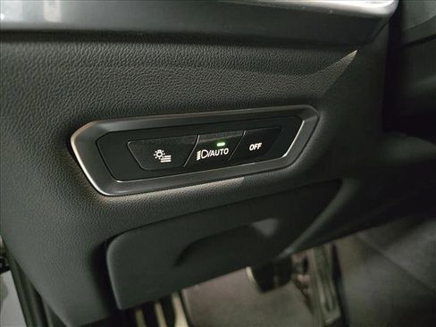 Used 2026 BMW X7 M60i image 28