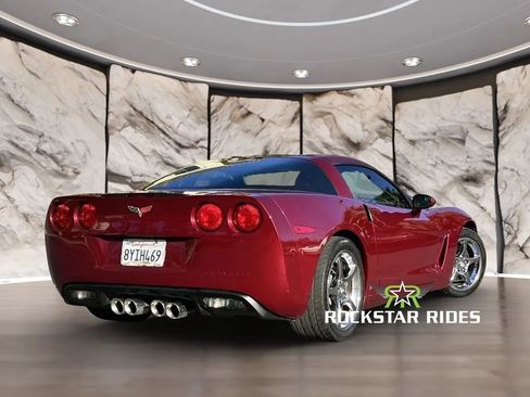 Used 2006 Chevrolet Corvette Coupe w/ Preferred Equipment Group RWD image 17