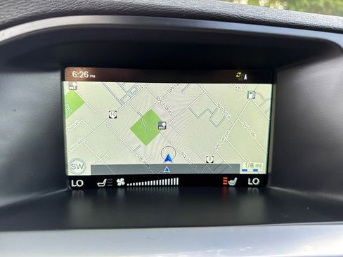 Used 2016 Volvo V60 T5 Platinum FWD image 16