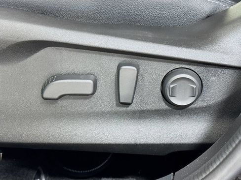Used 2022 Subaru Forester Premium AWD/4WD image 14