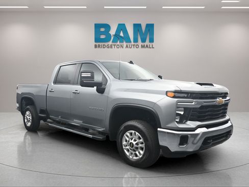 Used 2026 Chevrolet Silverado 2500 LT AWD/4WD image 1