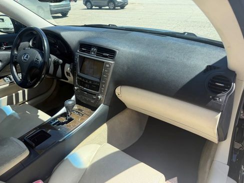 Used 2010 Lexus IS 350C RWD image 21