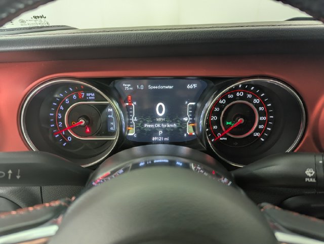 Used 2020 Jeep Gladiator Rubicon w/ Dual Top Group AWD/4WD image 18