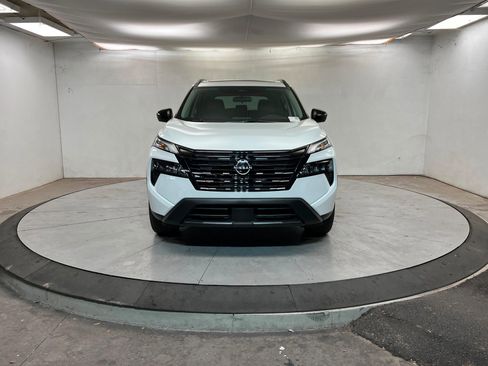 New 2026 Nissan Rogue SV image 8