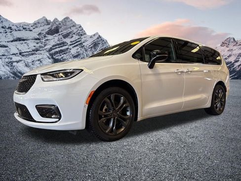 New 2026 Chrysler Pacifica Select FWD image 10