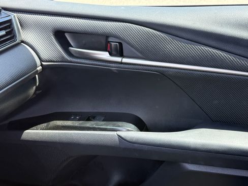 Used 2025 Toyota Camry SE FWD image 21