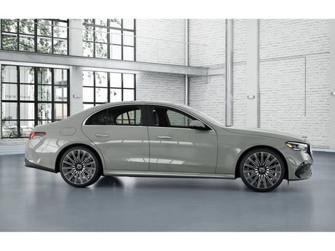 New 2026 Mercedes-Benz E 450 4MATIC Sedan image 15