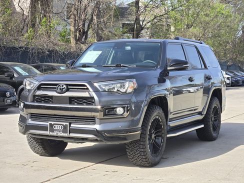 Used 2020 Toyota 4Runner Nightshade image 6