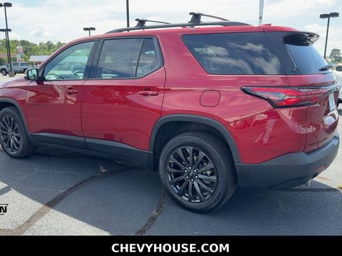 Used 2023 Chevrolet Traverse RS AWD/4WD image 6