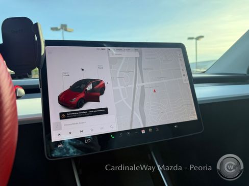 Used 2020 Tesla Model Y Long Range image 12