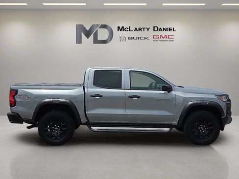 Certified 2024 Chevrolet Colorado Trail Boss w/ Advanced Trailering Package AWD/4WD image 15