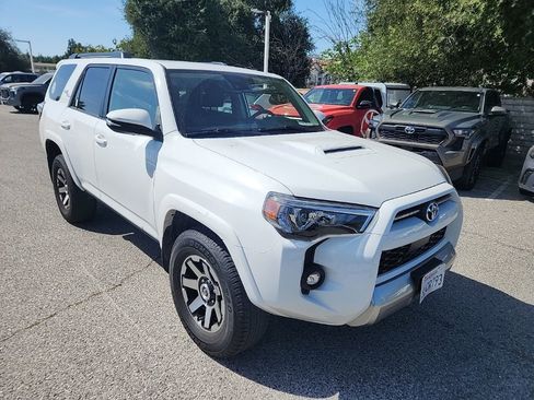 Used 2021 Toyota 4Runner TRD Off-Road Premium w/ Moonroof Package AWD/4WD image 7
