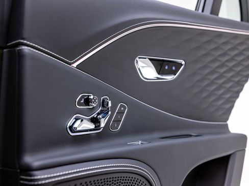 Used 2024 Bentley Flying Spur W12 AWD/4WD image 62