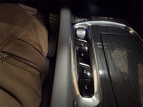 Certified 2023 Buick Enclave Essence w/ LPO, Floor Liner Package image 20