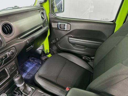 Certified 2021 Jeep Wrangler Sport image 33