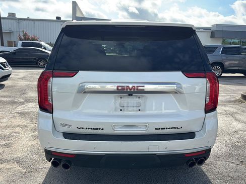 Used 2023 GMC Yukon XL Denali RWD image 6
