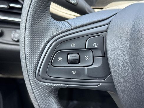 New 2026 Buick Envista Preferred FWD image 9