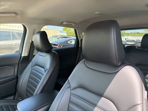 Used 2024 Ford Edge SEL image 20