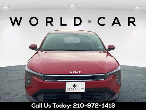 Certified 2025 Kia K4 FWD image 2