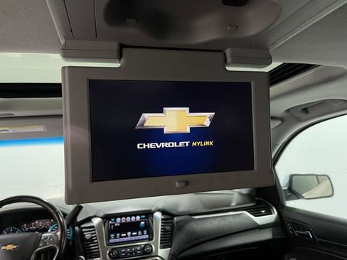 Used 2020 Chevrolet Suburban Premier image 12
