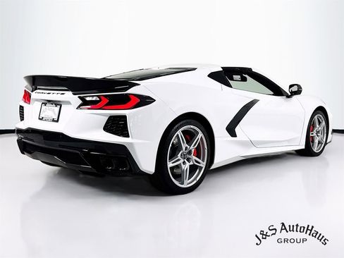 Used 2024 Chevrolet Corvette Stingray Preferred Cpe w/ Z51 Performance Package RWD image 7
