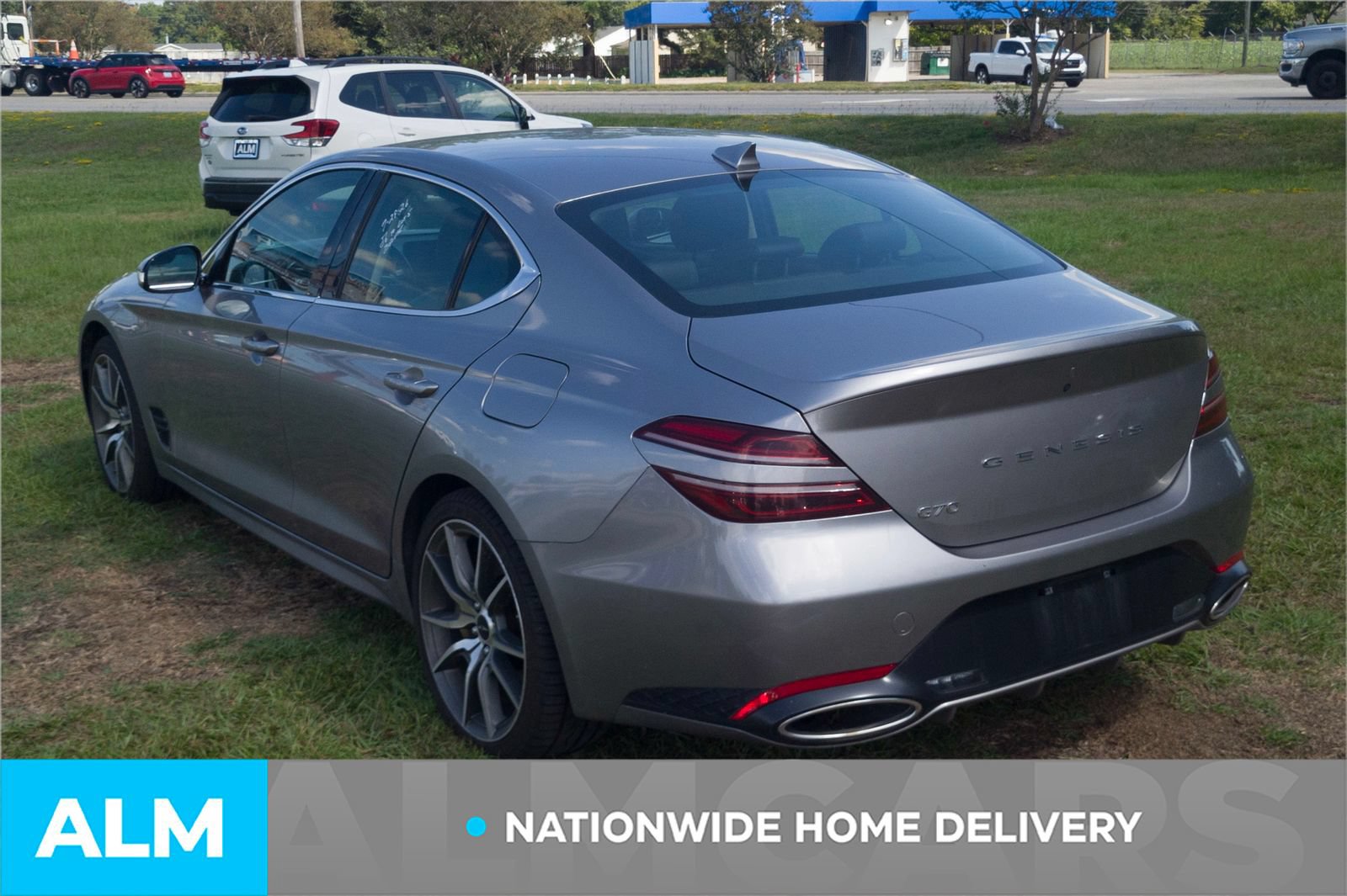 Used 2025 Genesis G70 2.5T RWD image 4