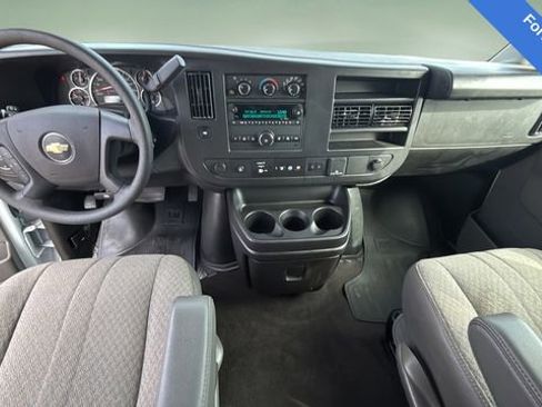 Used 2024 Chevrolet Express 3500 LT w/ LT Preferred Equipment Group image 16