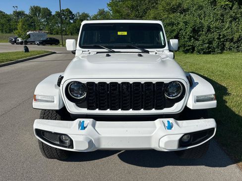 Used 2024 Jeep Wrangler High Altitude AWD/4WD image 16