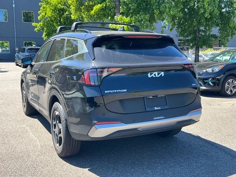 Certified 2026 Kia Sportage EX w/ EX Panoramic Sunroof Package AWD/4WD image 7