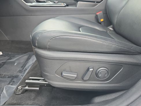 Used 2024 Kia Sportage EX image 24