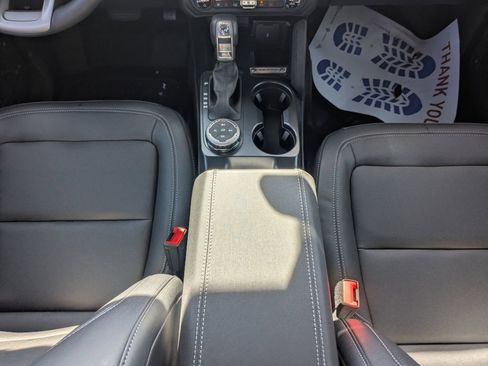 New 2025 Ford Bronco Badlands image 19