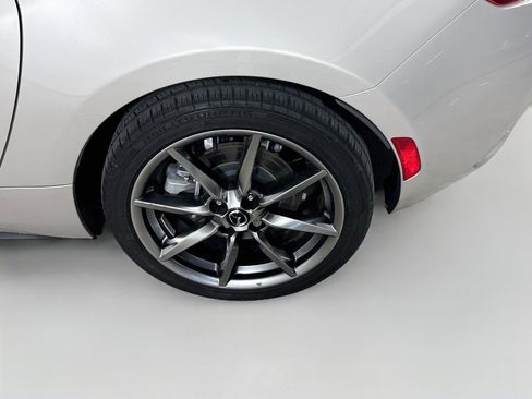 Used 2023 MAZDA MX-5 Miata Grand Touring RWD image 33