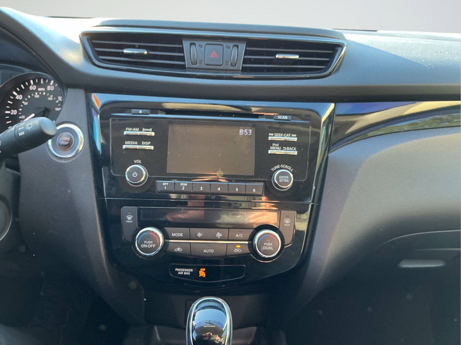 Used 2017 Nissan Rogue Sport SV w/ SV All-Weather Package FWD image 16