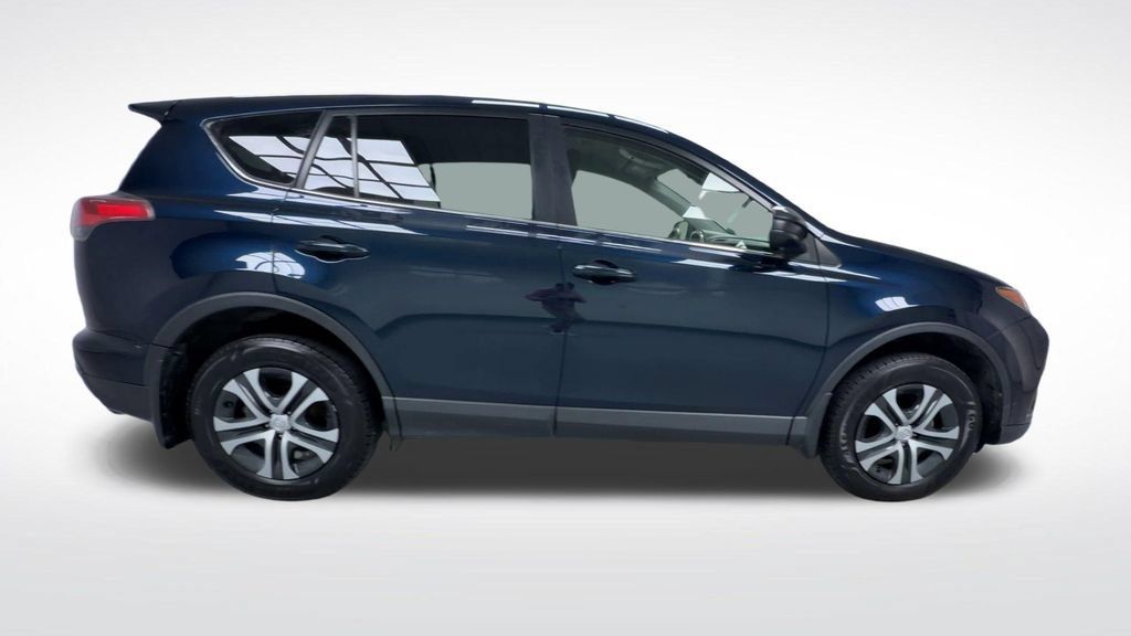 Used 2018 Toyota RAV4 LE w/ All Weather Liner Package AWD/4WD image 9