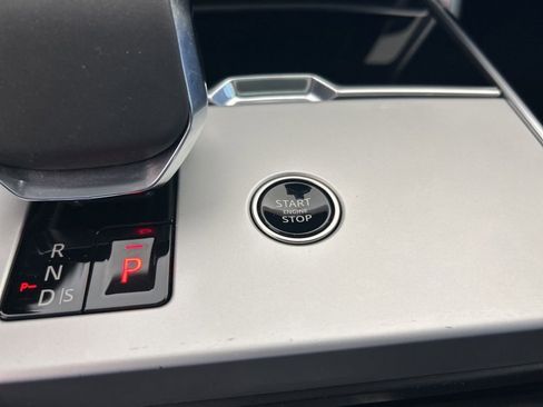 Used 2024 Land Rover Range Rover SE AWD/4WD image 66
