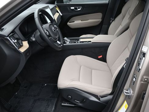 New 2026 Volvo XC60 B5 Plus AWD/4WD image 11