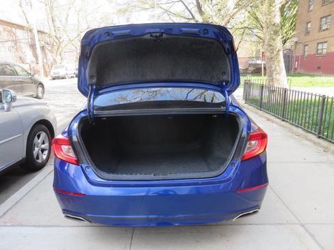 Used 2022 Honda Accord Sport image 22