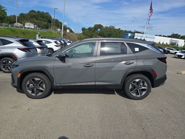 New 2026 Hyundai Tucson SEL Plus AWD/4WD image 2