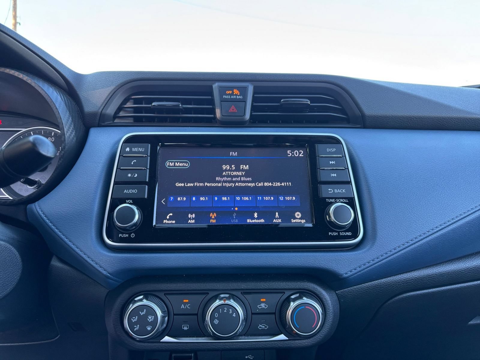 Used 2025 Nissan Versa SV FWD image 16