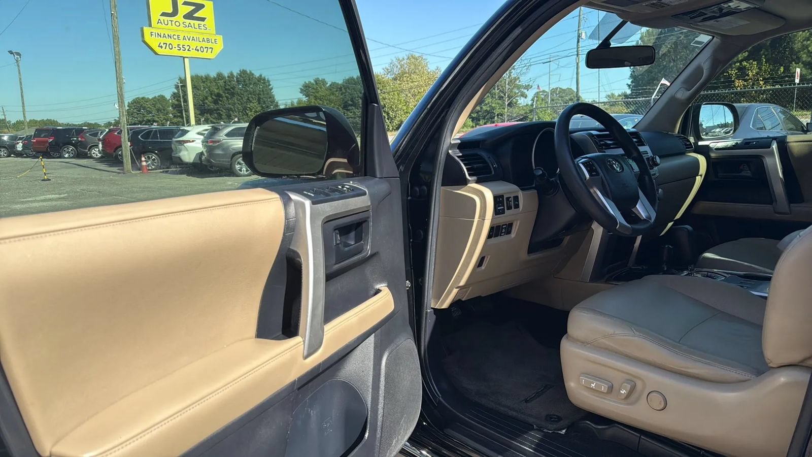 Used 2012 Toyota 4Runner SR5 w/ Convenience Pkg AWD/4WD image 9