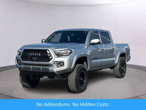 Used 2021 Toyota Tacoma SR5 RWD image 1