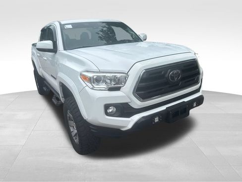 Used 2019 Toyota Tacoma SR5 RWD image 34