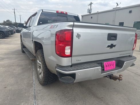 Used 2017 Chevrolet Silverado 1500 LTZ Z71 w/ LTZ Plus Package image 9