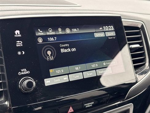 Used 2022 Honda Pilot Touring image 29