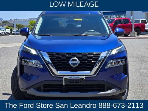 Used 2021 Nissan Rogue SV FWD image 3