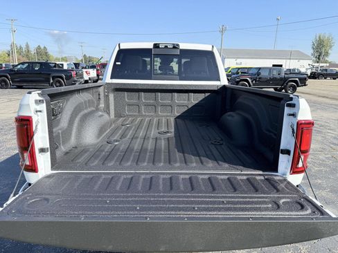 New 2026 RAM 2500 Limited AWD/4WD image 44