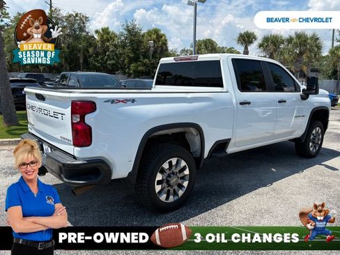 Used 2022 Chevrolet Silverado 2500 Custom w/ Custom Value Package AWD/4WD image 7
