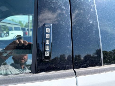 Used 2024 Ford F350 XLT AWD/4WD image 10