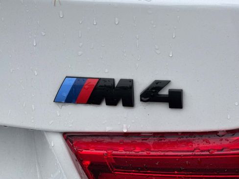 Used 2018 BMW M4 Convertible w/ Competition Package RWD image 20
