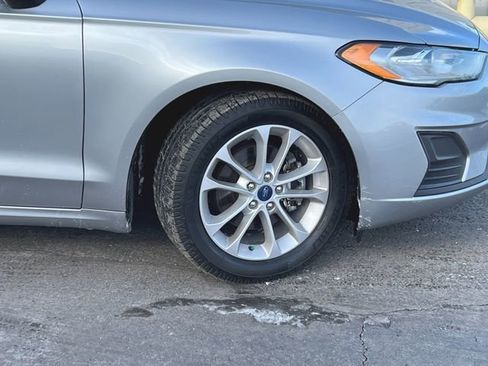 Used 2020 Ford Fusion SE image 20